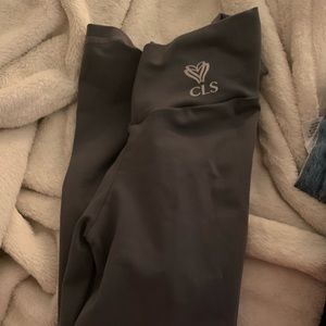 CLS booty scrunch leggings